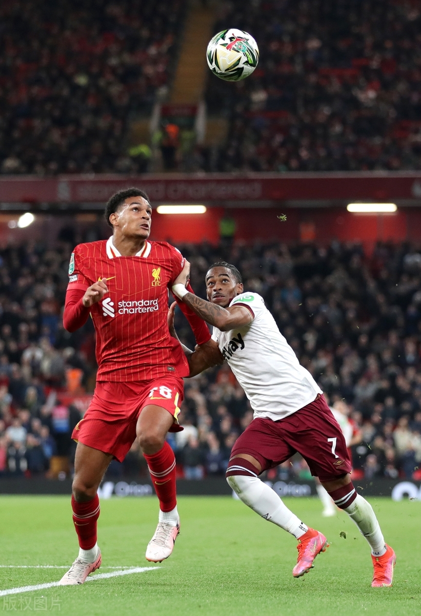 爱游戏登录入口赛地聚焦——德甲转会期热度飙升，拉齐奥豪取连胜，悬念犹存，资深球员宣示担当的简单介绍