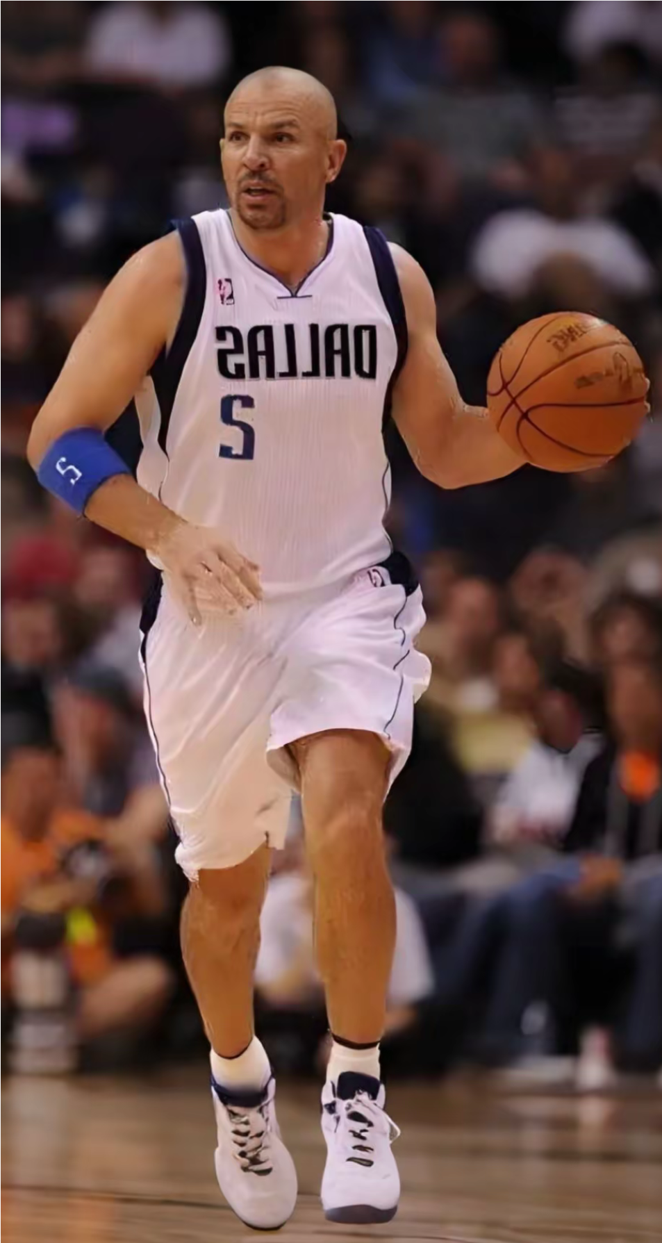 爱游戏官方网站重磅！风云突变皇家社会集结日防线松动达拉斯独行侠转会期止住颓势，塞维利亚战术微调备战西甲的简单介绍